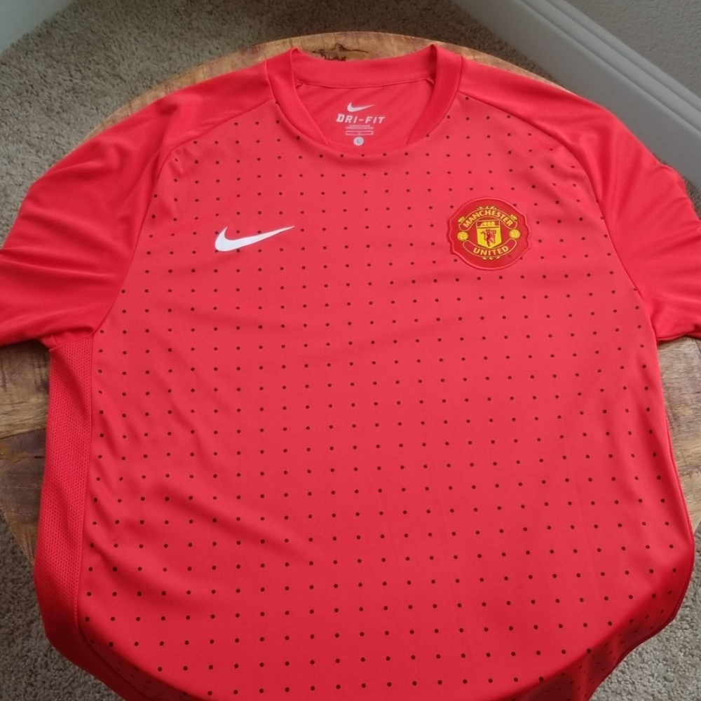 Nike Dri-fit soccer shirt